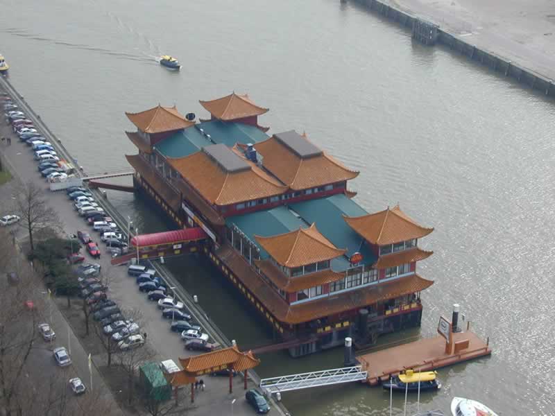 Floating Chineese Restaurant and Hotel